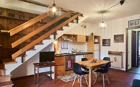 Little Brick House On Siena Hills With Balconies